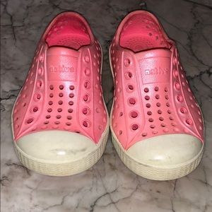 Native toddler girl shoes size 6
